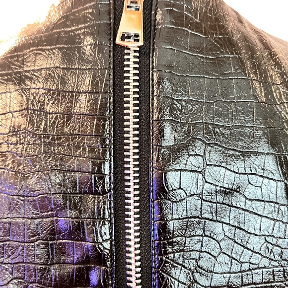 #A029 -  Black faux leather  exaggerated sleeves  top by N by Nancy - Picture 3 of 7